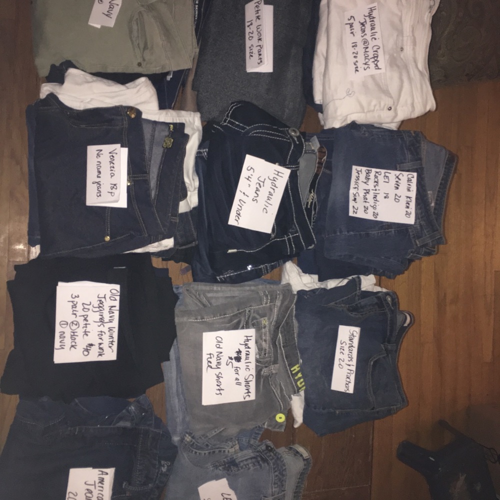 Plus-size jeans and capris - Picture 2 of 3